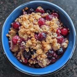 Delicious Cherry Crisp