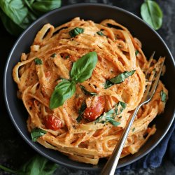 Creamy Tomato Pasta Sauce