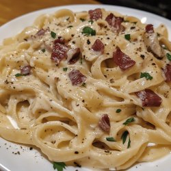 Classic Fettuccine Carbonara