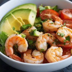 Ensalada de camarones y aguacate