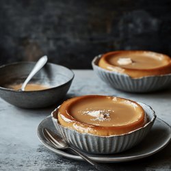 Receta de Flan con dulce de leche y crema