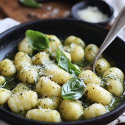 Gnocchi al Pesto - Receta FÁCIL