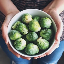 Einfacher gedünsteter Rosenkohl