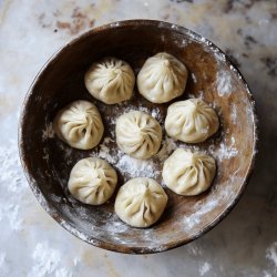 Traditionelle Momos aus Nepal