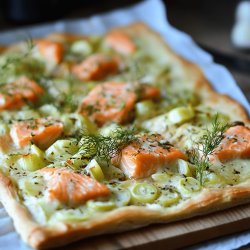 Flammkuchen mit Lauch und Lachs