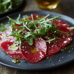 Bresaola-Carpaccio mit Rucola
