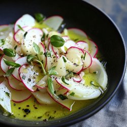 Frisches Kohlrabi-Carpaccio