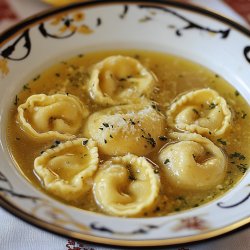 Tortellini in Brühe