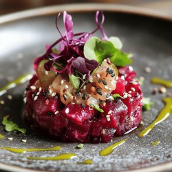 Rote-Bete-Tatar mit Feldsalat