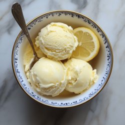Erfrischendes Zitroneneis