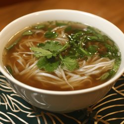Vietnamesische Pho-Suppe ohne Fleisch